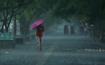 देशभर मनसुनको प्रभावः मधेस, कोशी र सुदूरपश्चिम प्रदेशका केही स्थानमा भारी वर्षाको सम्भावना